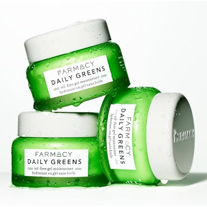 FARMACY TRAVEL FACE MOISTURIZER - DAILY GREENS OIL FREE FACIAL MOISTURIZER WITH POLYGLUTAMIC + HYALURONIC ACID - GEL FACIAL CREAM THAT REDUCES SHINE, CLEARS PORES + BALANCES OIL - FRAGRANCE-FREE (8ML) - Image 3